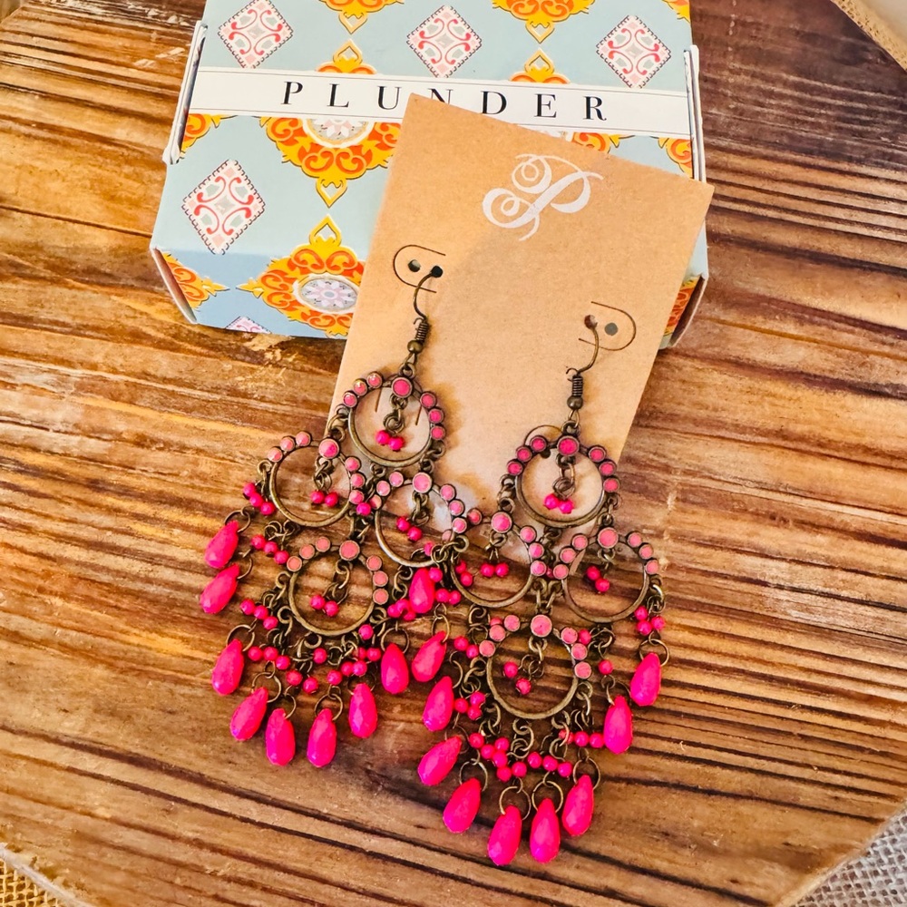 Plunder Designs Retired Marcie Chandelier Earrings in Hot Pink NIB